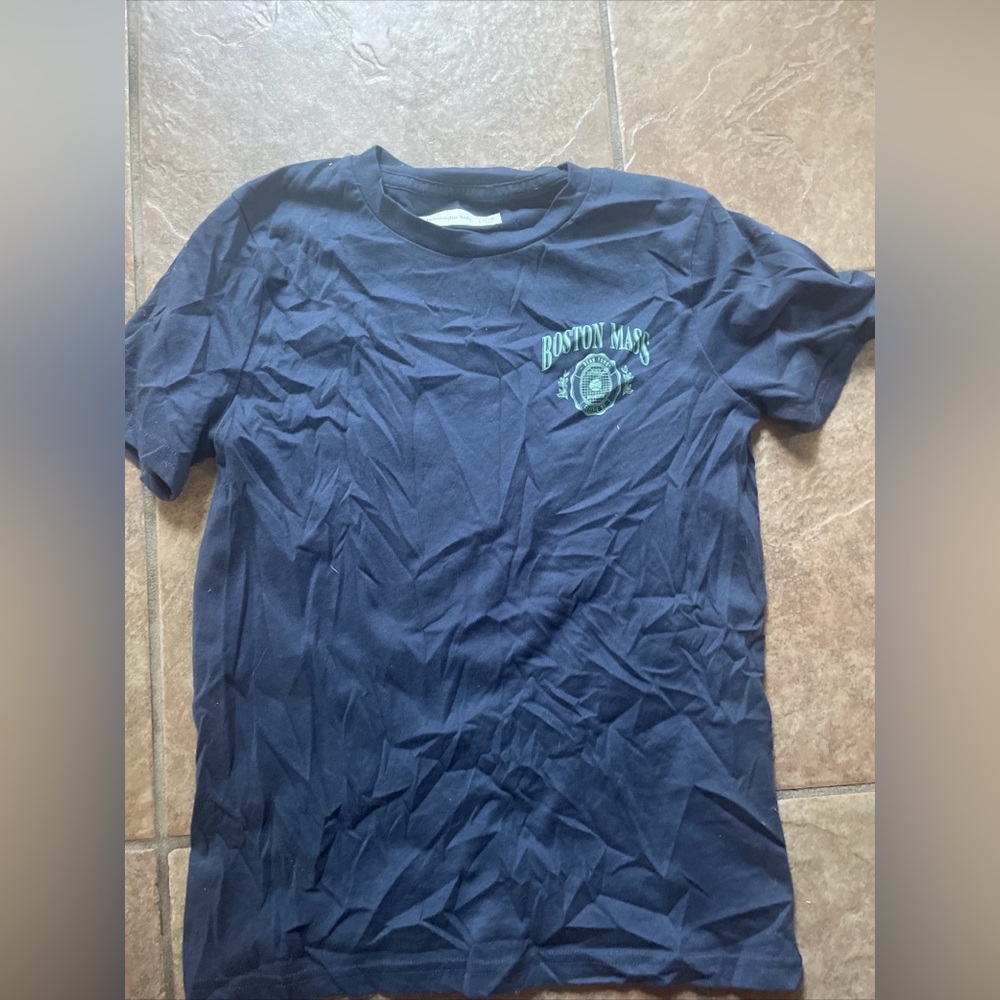 Abercrombie kids Boston Mass tee shirt size 11/12